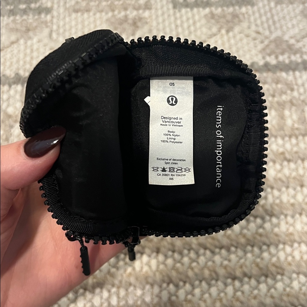 lululemon athletica Black Mini Pouch - Picture 3 of 3